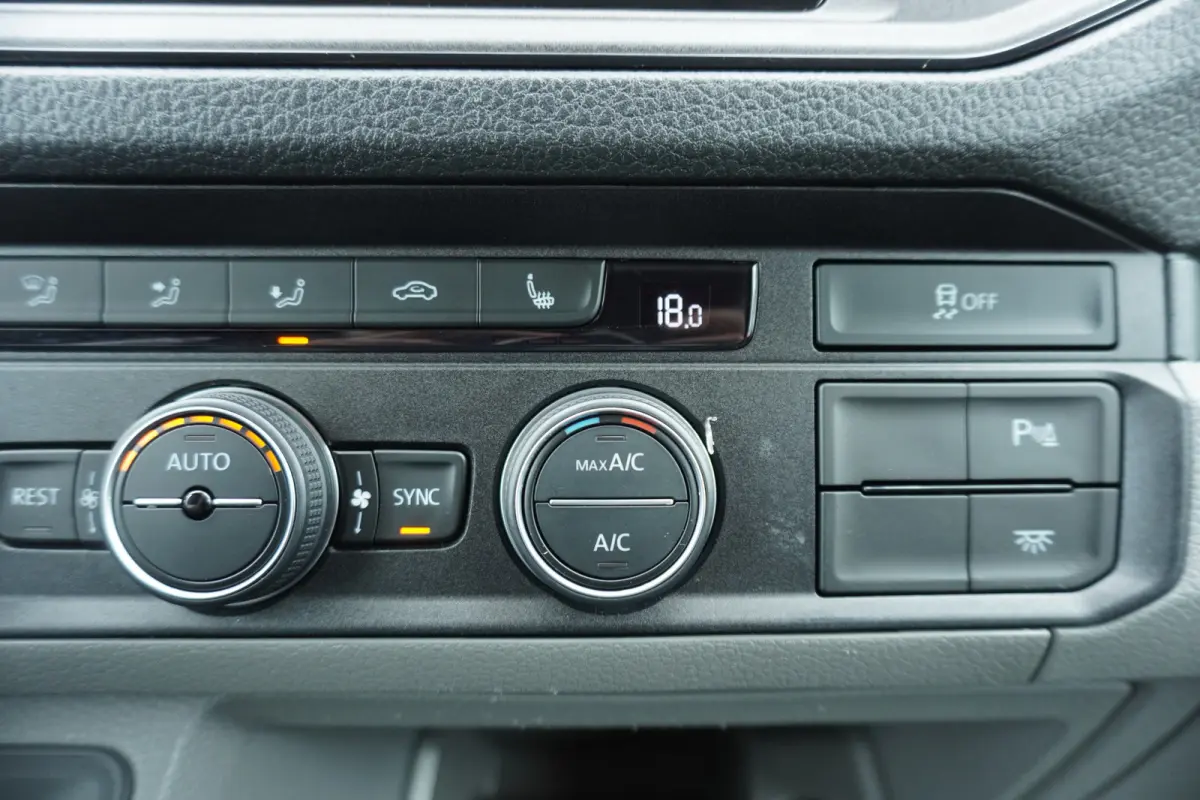 180pk Automaat LED Apple Carplay ACC Cruise control Camera Parkeersensoren Climate control Stoelverwarming 2 Zits