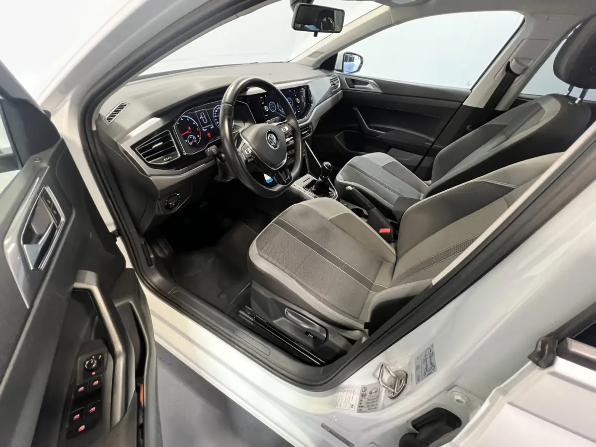 1.0 TSI Highline Panoramadak | Navigatie/Android/Apple Carplay | LM Velgen 17" |