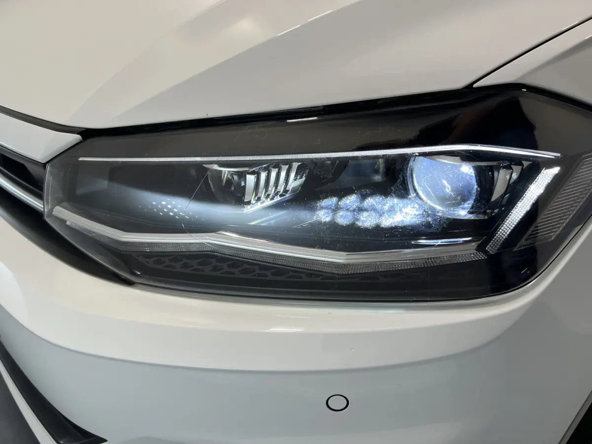1.0 TSI Highline Panoramadak | Navigatie/Android/Apple Carplay | LM Velgen 17" |