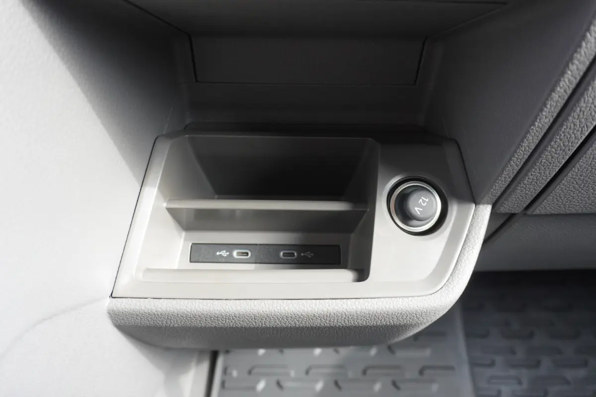 140pk Automaat L3H2/L2H1 Apple carplay Trekhaak Navigatie Camera Airco Imperiaal