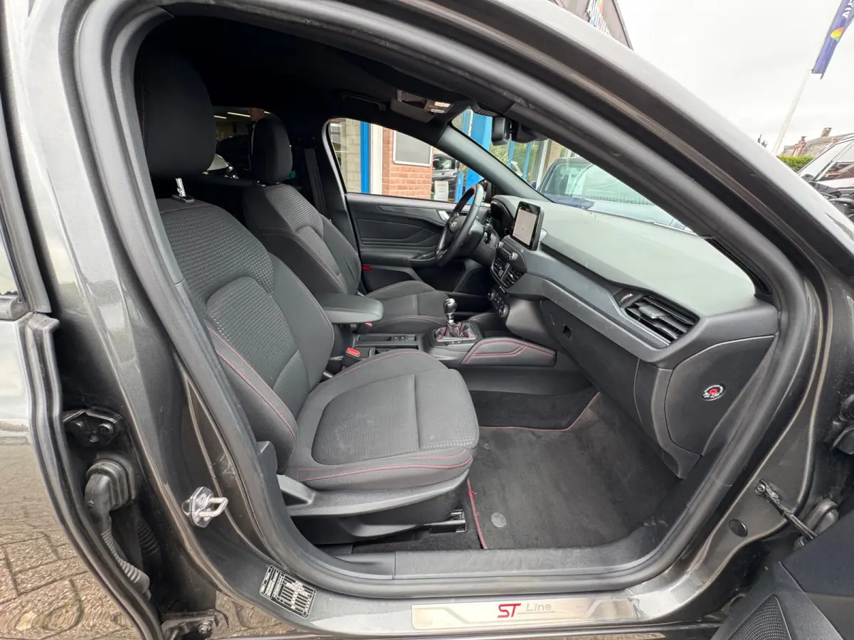1.0 EcoBoost ST Line 2019 NAVI CLIMA NAP!