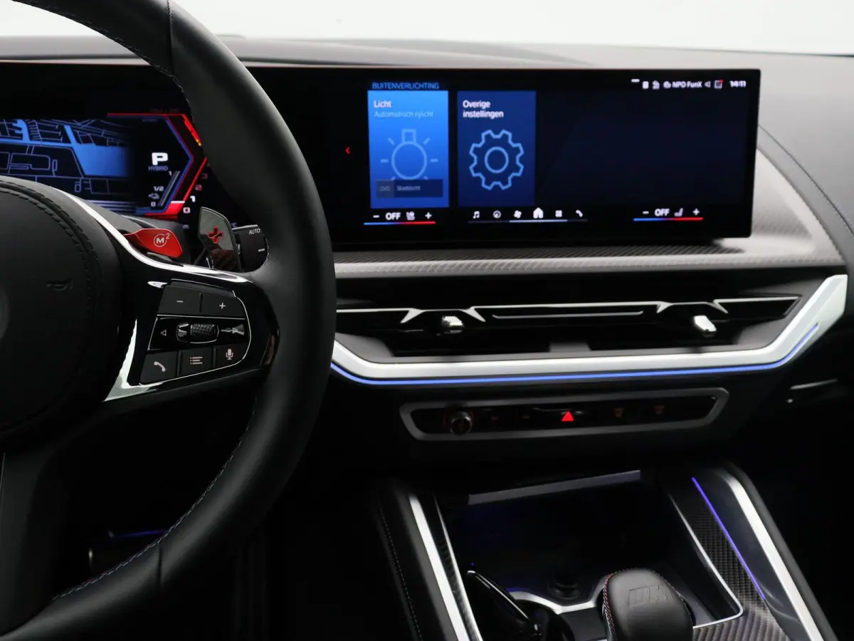 PHEV Comfort Pack | Adaptief M Onderstel Professional | Trekhaak | Driving Assistant Professional | Bowers & Wilkins | 23''