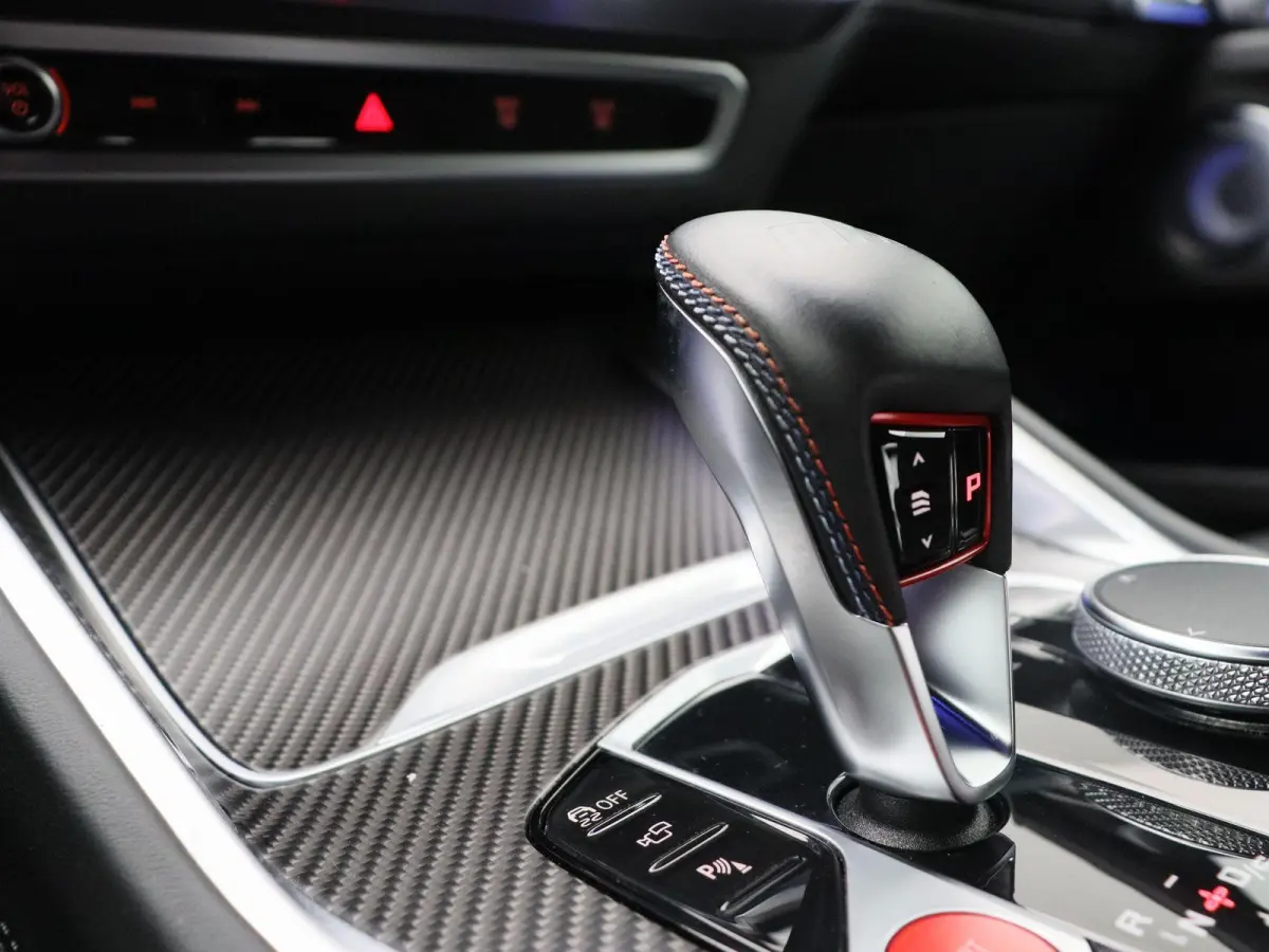 PHEV Comfort Pack | Adaptief M Onderstel Professional | Trekhaak | Driving Assistant Professional | Bowers & Wilkins | 23''