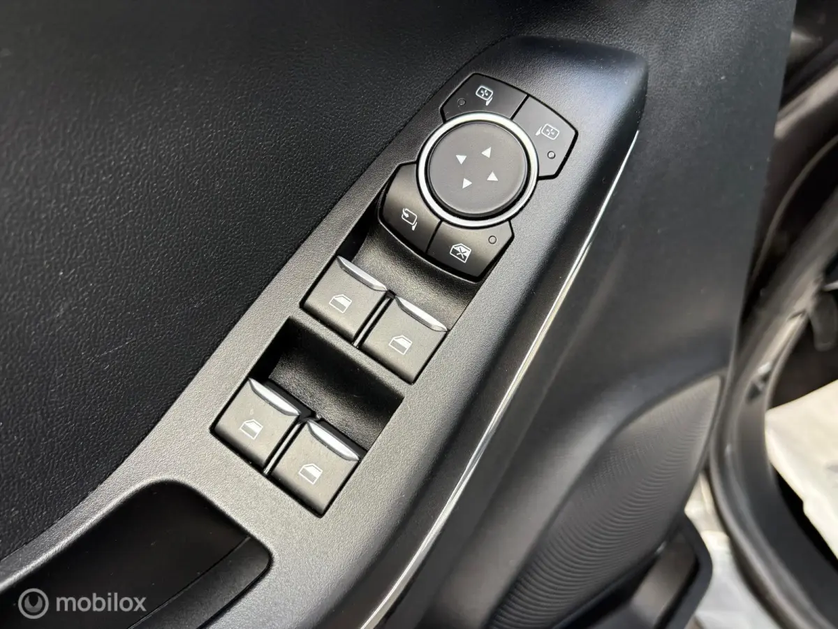1.0 EcoBoost Titanium X|ADAPTIVE|CAMERA|LED