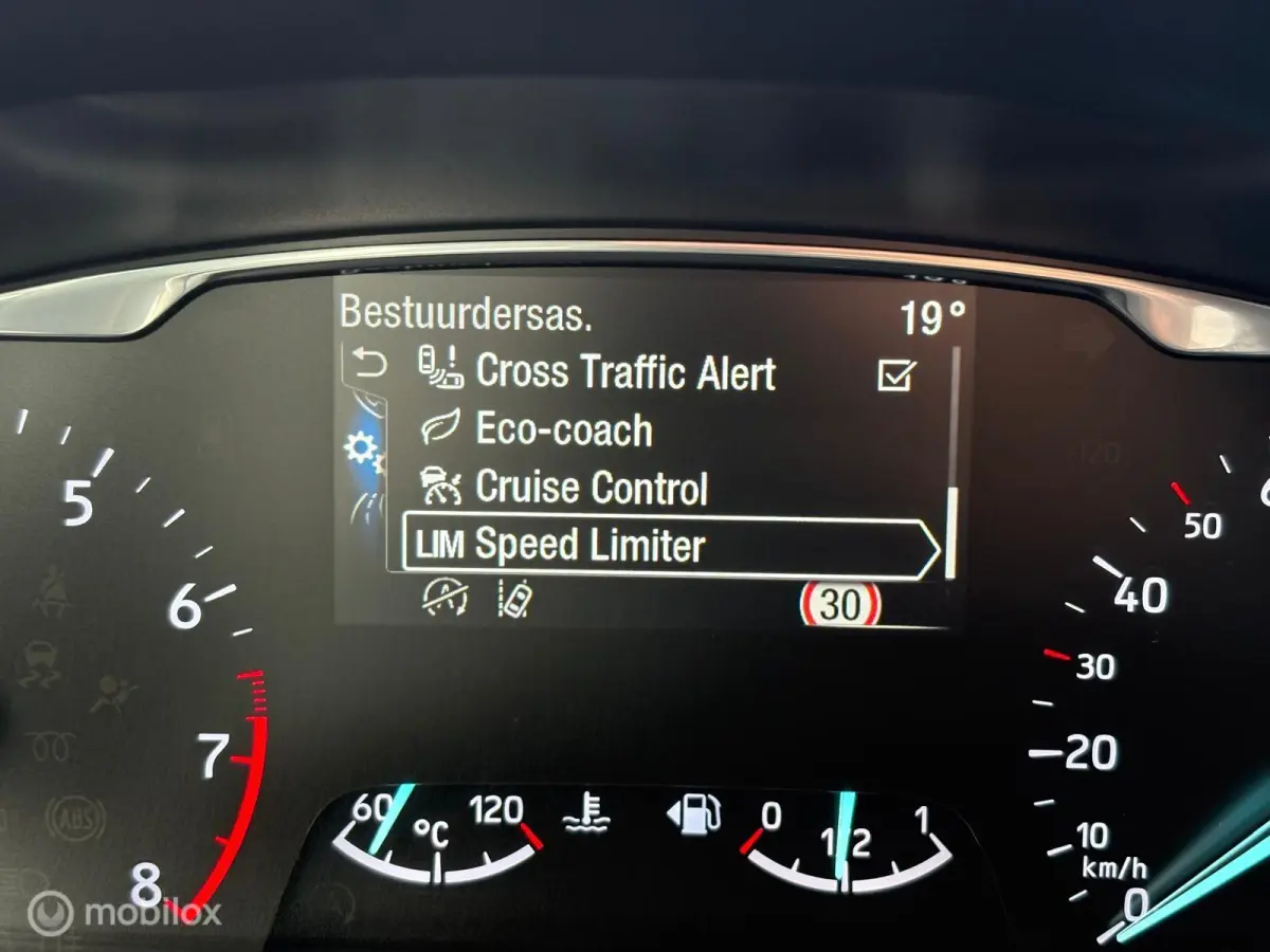 1.0 EcoBoost Titanium X|ADAPTIVE|CAMERA|LED