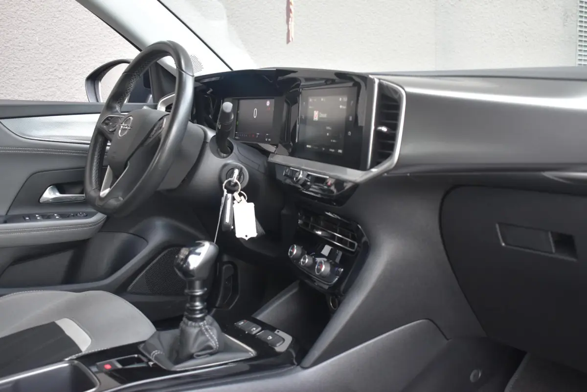 1.2 Elegance 100pk | Stoelverwarming | LMV | Apple CarPlay/Android Auto | Camera | PDC