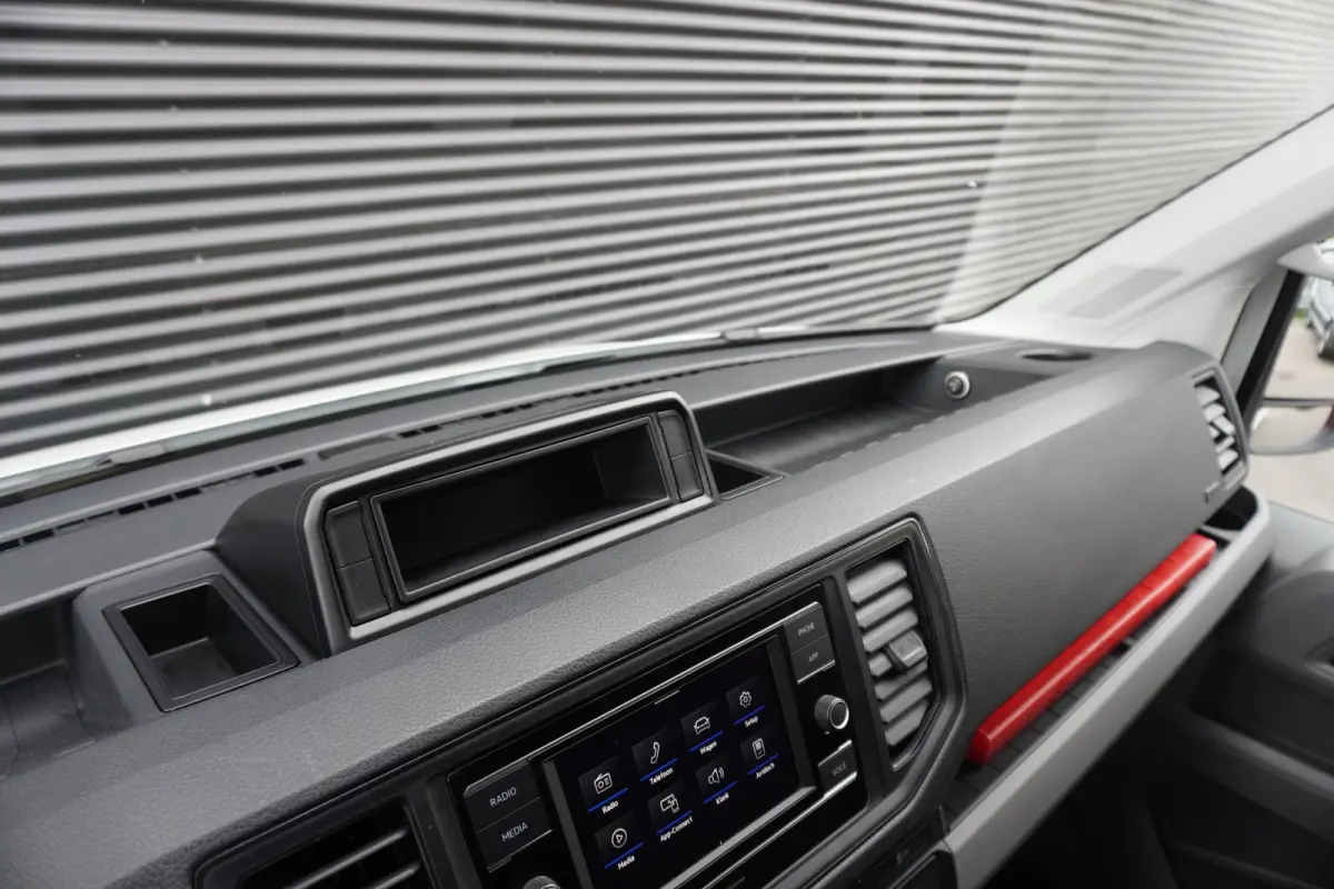 180pk Automaat Bakwagen Laadklep Trekhaak Cruise control Stoelverwarming Apple carplay