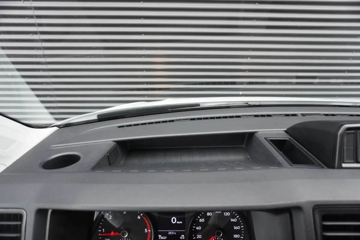 180pk Automaat Bakwagen Laadklep Trekhaak Cruise control Stoelverwarming Apple carplay