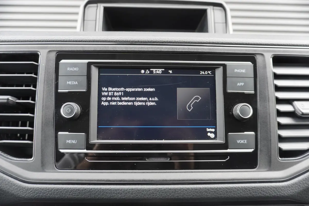 180pk Automaat Bakwagen Laadklep Trekhaak Cruise control Stoelverwarming Apple carplay