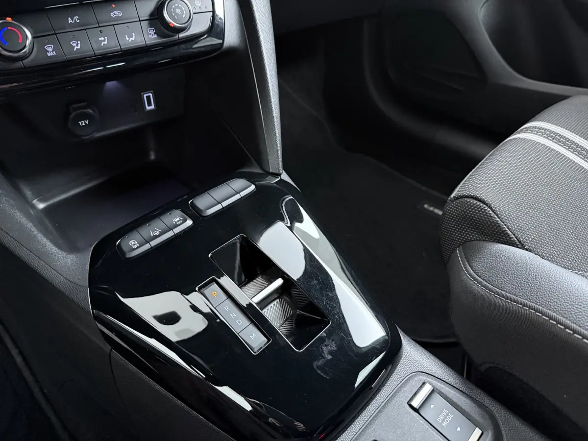 1.2 Turbo Hybrid GS | Achteruitrijcamera | Apple Carplay/Android Auto|telefoonintegratie premium | Centrale deurvergrendeling met afstandsbediening