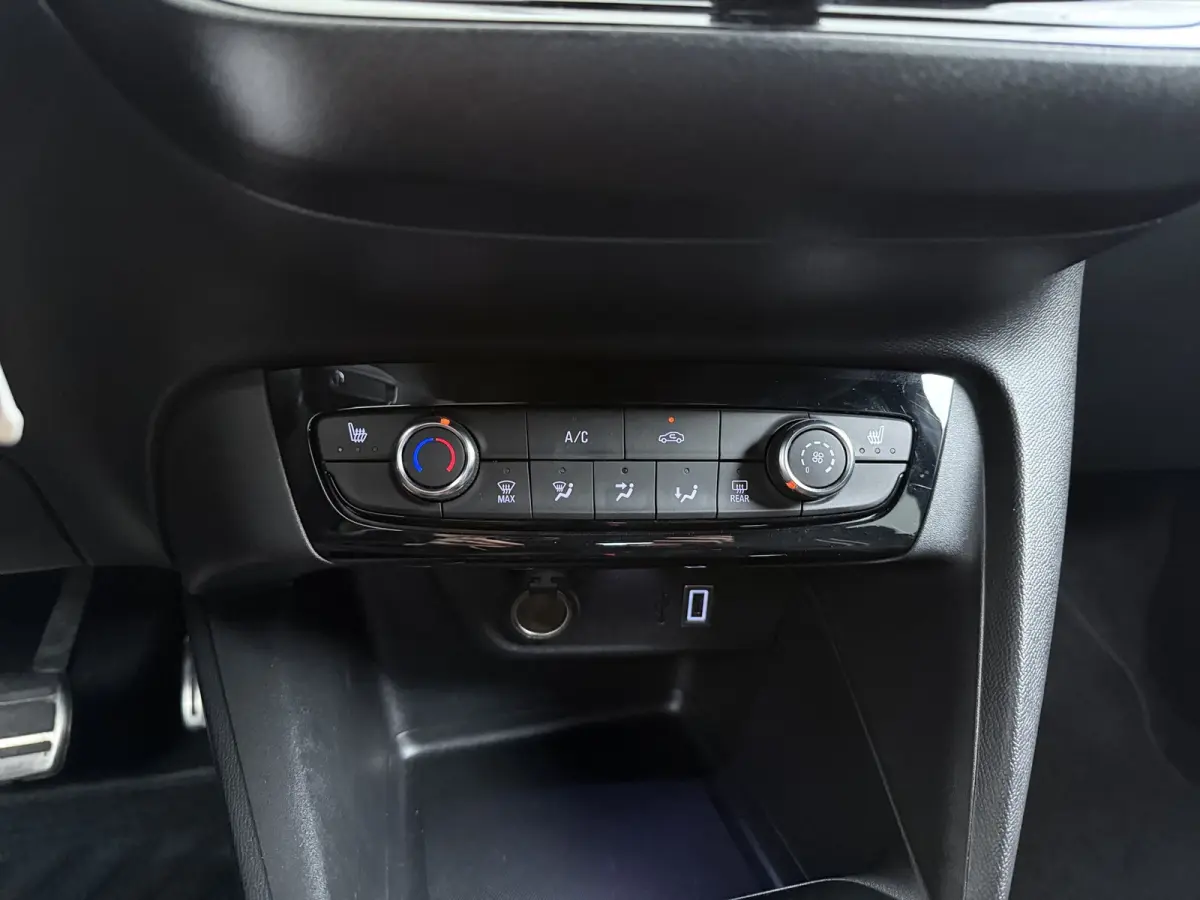 1.2 Turbo Hybrid GS | Achteruitrijcamera | Apple Carplay/Android Auto|telefoonintegratie premium | Centrale deurvergrendeling met afstandsbediening