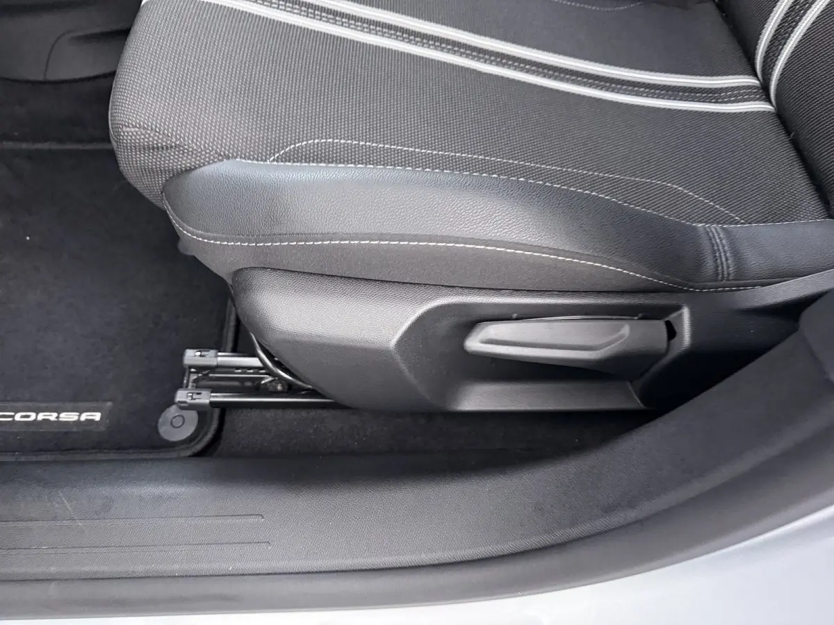 1.2 Turbo Hybrid GS | Achteruitrijcamera | Apple Carplay/Android Auto|telefoonintegratie premium | Centrale deurvergrendeling met afstandsbediening