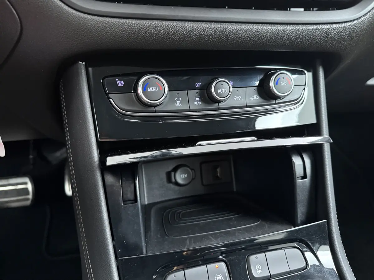 1.2 Turbo GS | Apple Carplay/Android Auto|telefoonintegratie premium | Cruise control | Electronic climate controle