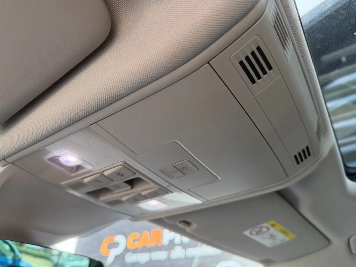 2.0 TSI 4M. HL BUS R