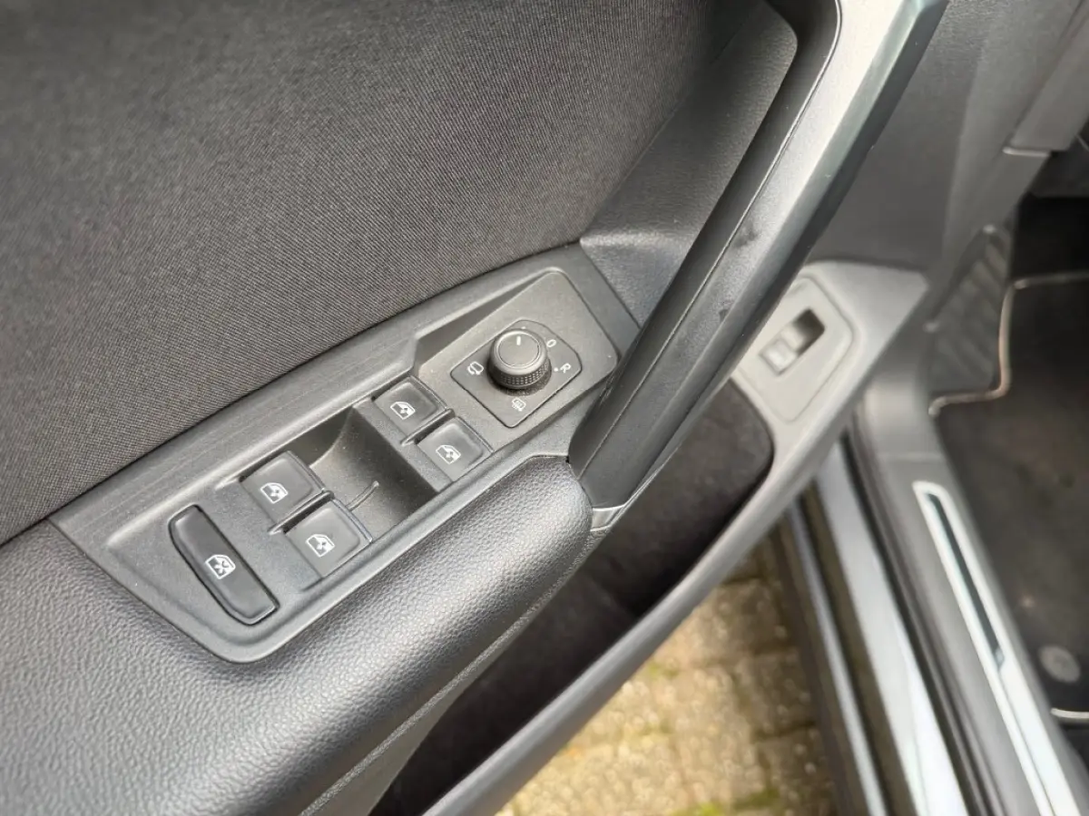 2.0 TSI 4M. HL BUS R