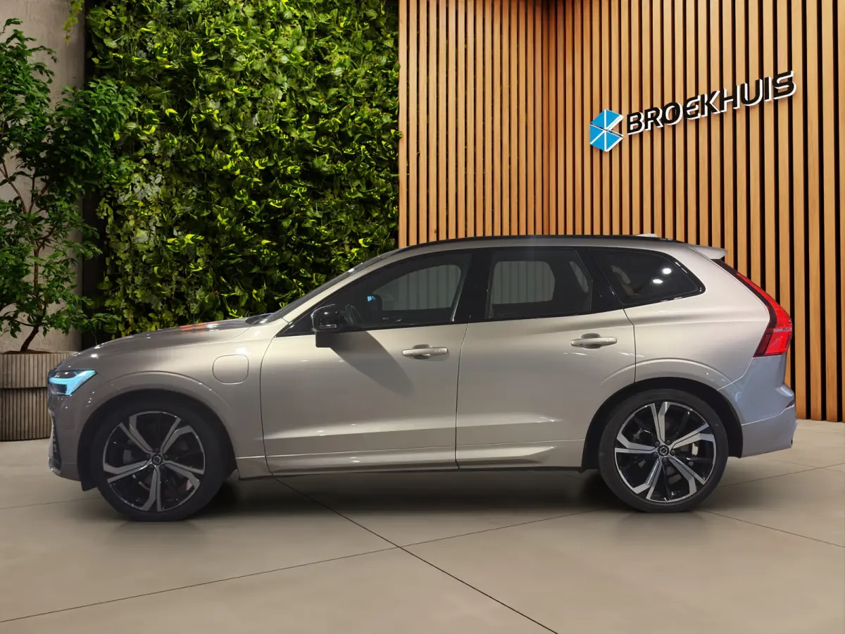 2.0 T6 Plug-in hybrid AWD Ultimate Dark