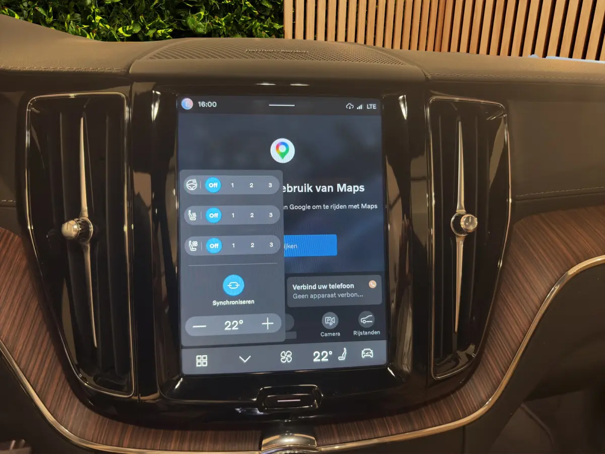 2.0 T6 Plug-in hybrid AWD Ultimate Dark