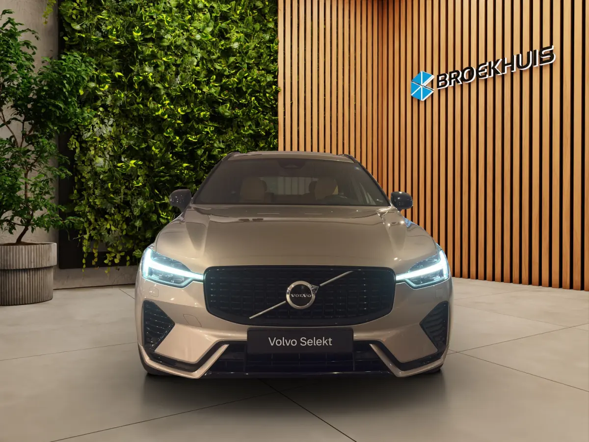 2.0 T6 Plug-in hybrid AWD Ultimate Dark