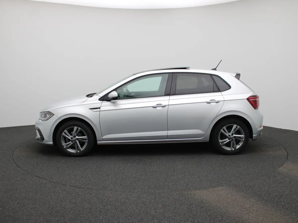 1.0 TSI R-Line 95 PK| Origineel Nederlands | 1e Eigenaar | Dealeronderhouden | Panoramadak |  LED Matrix | Stoelverwarming | Achteruitrijcamera | Keyless Access | Navigatie | Climatronic