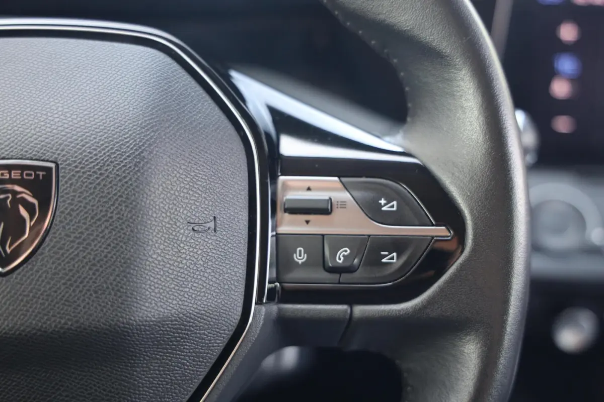 1.2 PureTech Active Pack Business|Trekhaak|Carplay|Clima|Cruise|Navi