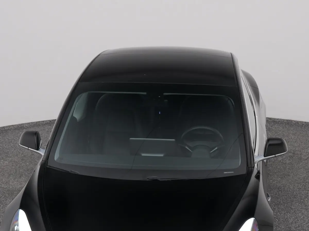Standard RWD Plus 60 kWh | PANO | AUTOPILOT | STOELVERWARMING