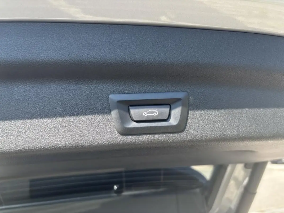 sDRIVE18i AUTOMAAT Leder | Winterpakket | Carplay/Android | Sportstoelen