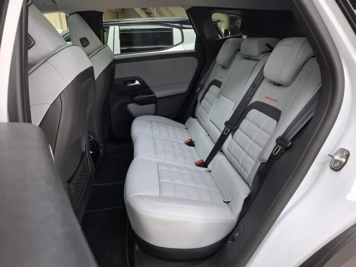 1.6 Plug-In Hybrid 195 Max tot 8 Jaar Garantie! | Afn. Trekhaak | Schuif-/Kanteldak | Navigatie | 360 Camera | Adaptive Cruise | !!
