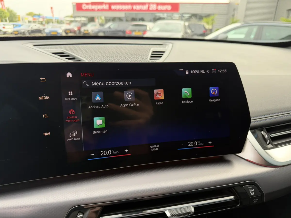 xDrive25e M Sport Panoramadak Trekhaak LED Carplay DAB Stoelverwarming Achteruitrijcamera SOH 95%
