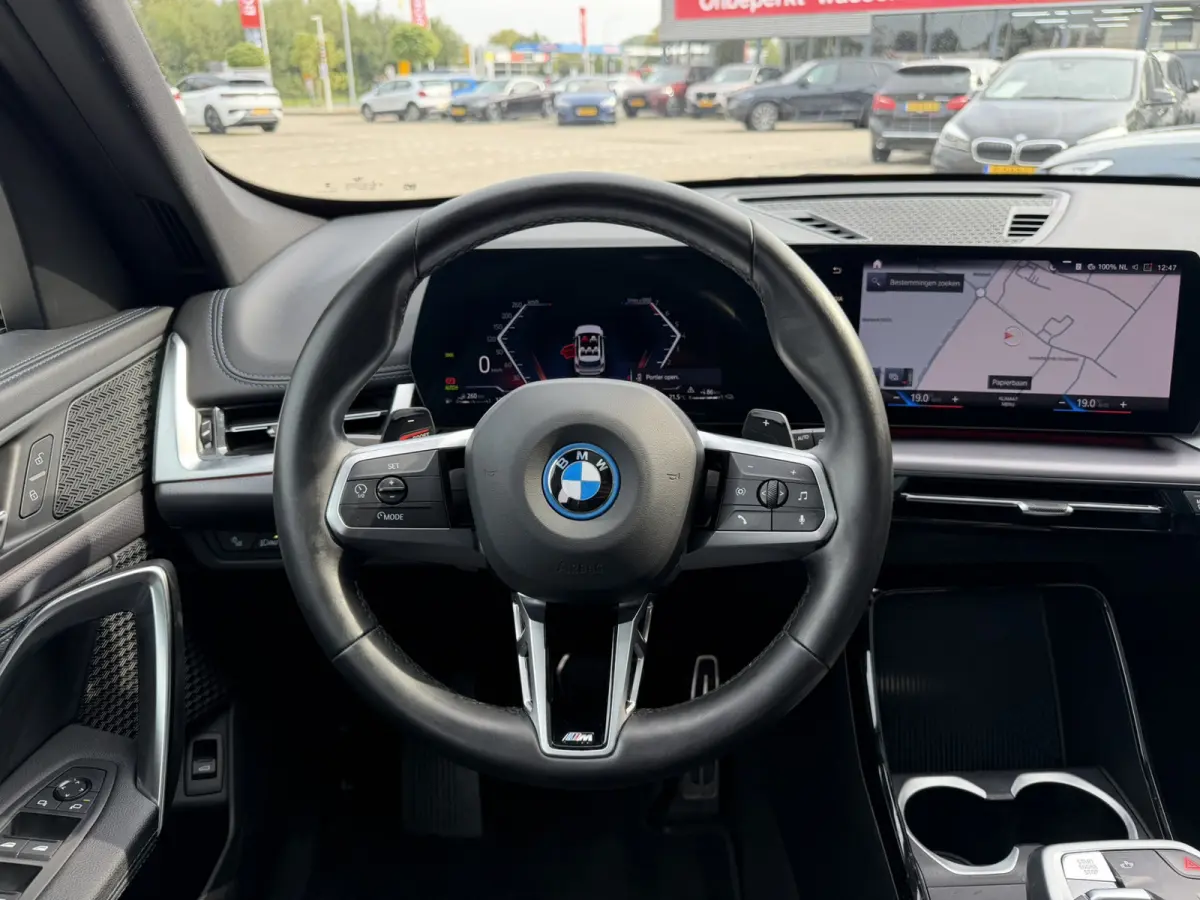 xDrive25e M Sport Panoramadak Trekhaak LED Carplay DAB Stoelverwarming Achteruitrijcamera SOH 95%