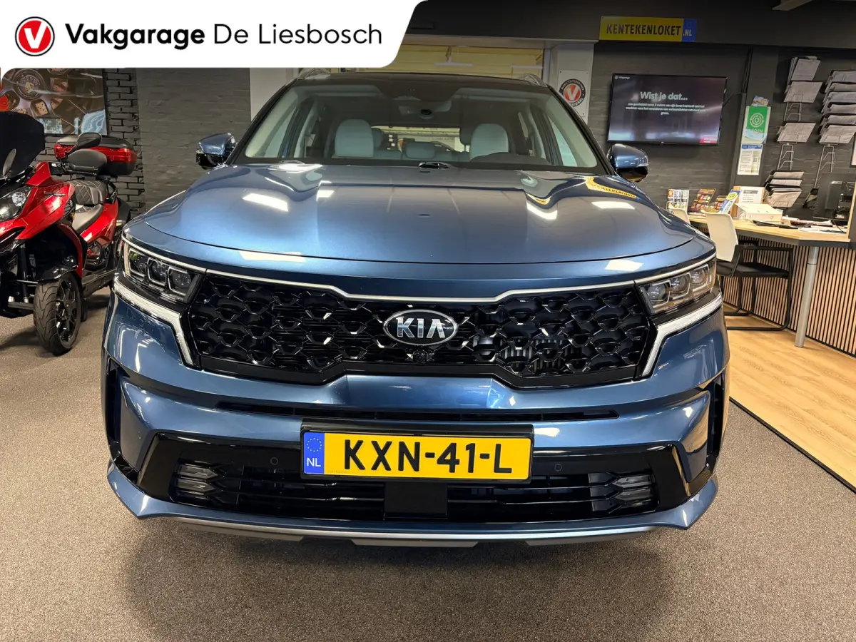 1.6 T-GDI Plug-in Hybrid 4WD DynamicLine 7persoons / Panoramadak / camera / leder / stoel en stoelverwarming