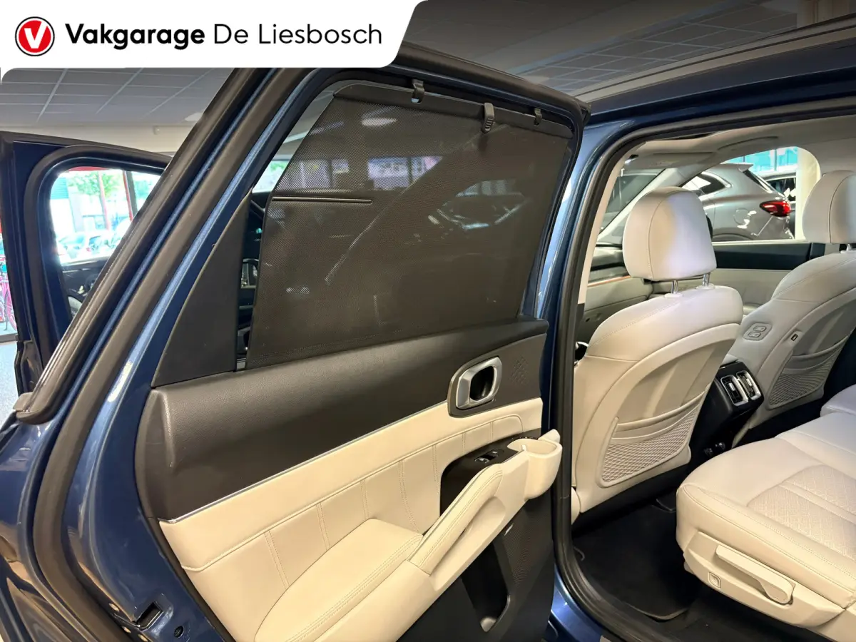 1.6 T-GDI Plug-in Hybrid 4WD DynamicLine 7persoons / Panoramadak / camera / leder / stoel en stoelverwarming