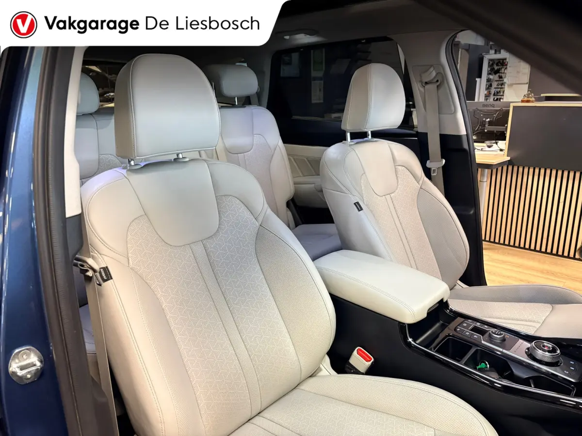 1.6 T-GDI Plug-in Hybrid 4WD DynamicLine 7persoons / Panoramadak / camera / leder / stoel en stoelverwarming