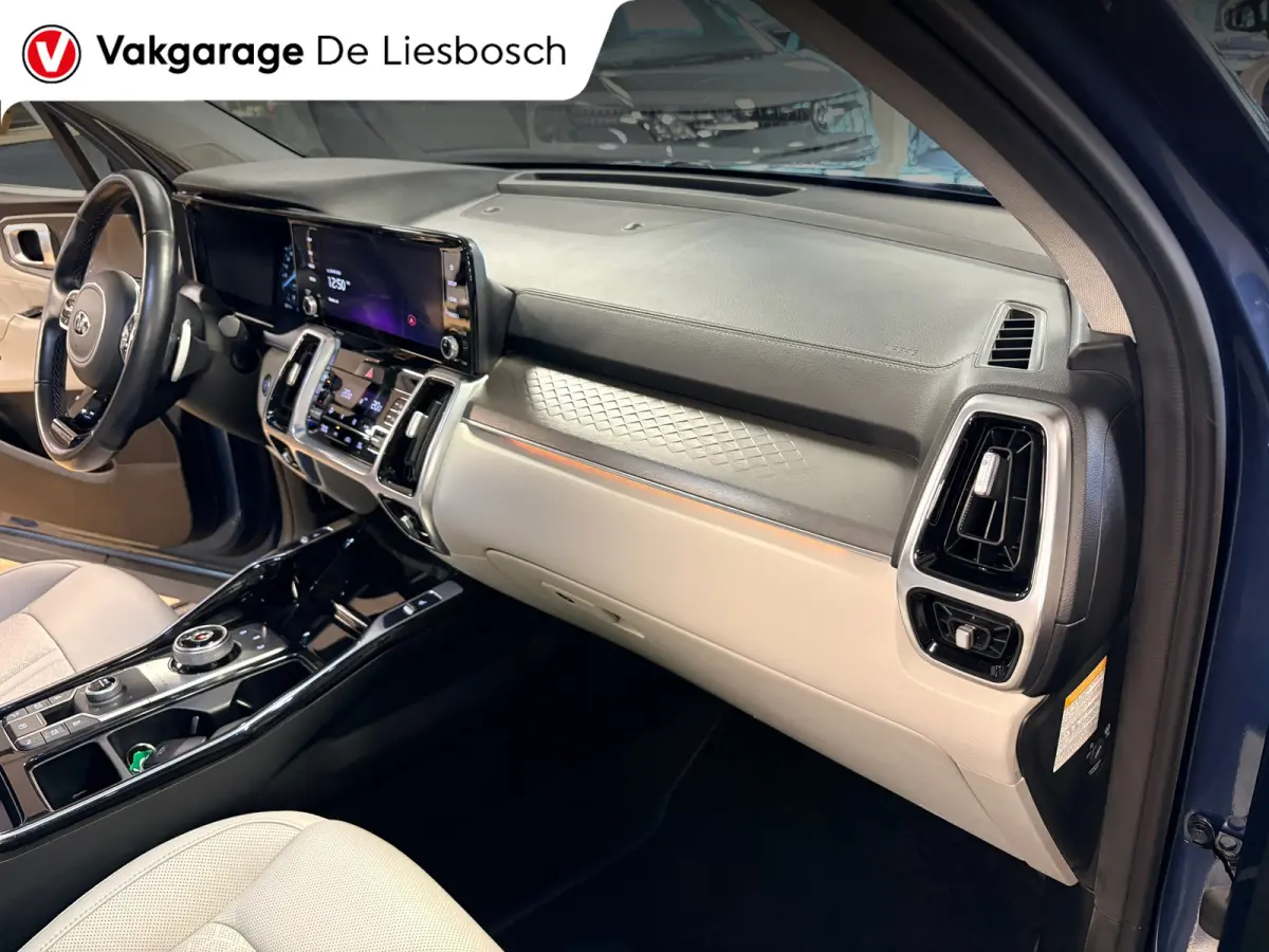 1.6 T-GDI Plug-in Hybrid 4WD DynamicLine 7persoons / Panoramadak / camera / leder / stoel en stoelverwarming