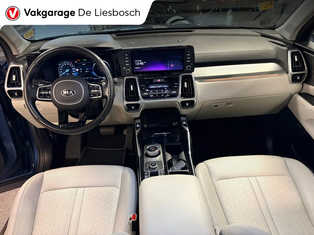 1.6 T-GDI Plug-in Hybrid 4WD DynamicLine 7persoons / Panoramadak / camera / leder / stoel en stoelverwarming