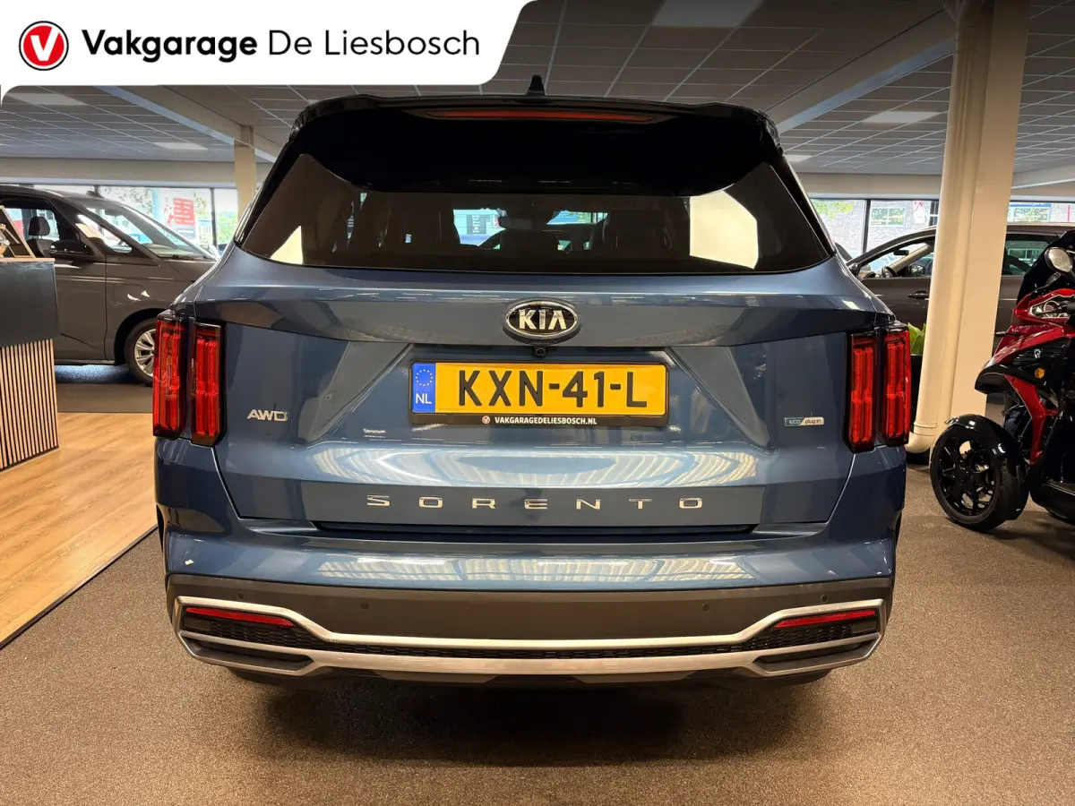 1.6 T-GDI Plug-in Hybrid 4WD DynamicLine 7persoons / Panoramadak / camera / leder / stoel en stoelverwarming