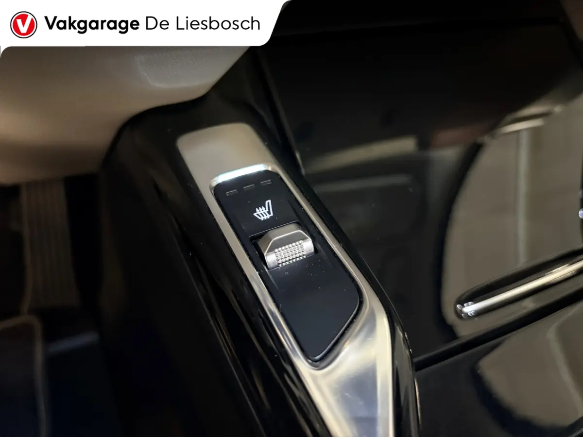 1.6 T-GDI Plug-in Hybrid 4WD DynamicLine 7persoons / Panoramadak / camera / leder / stoel en stoelverwarming