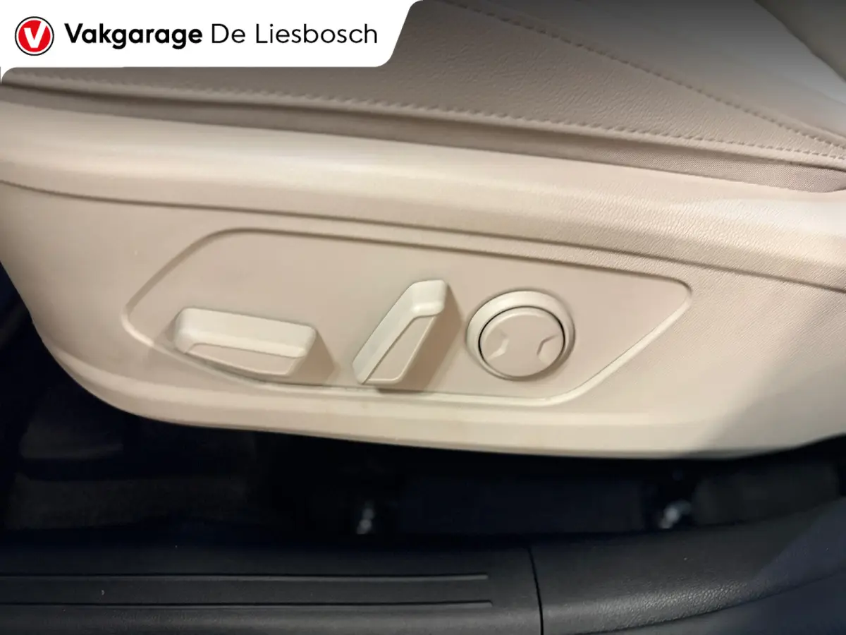 1.6 T-GDI Plug-in Hybrid 4WD DynamicLine 7persoons / Panoramadak / camera / leder / stoel en stoelverwarming