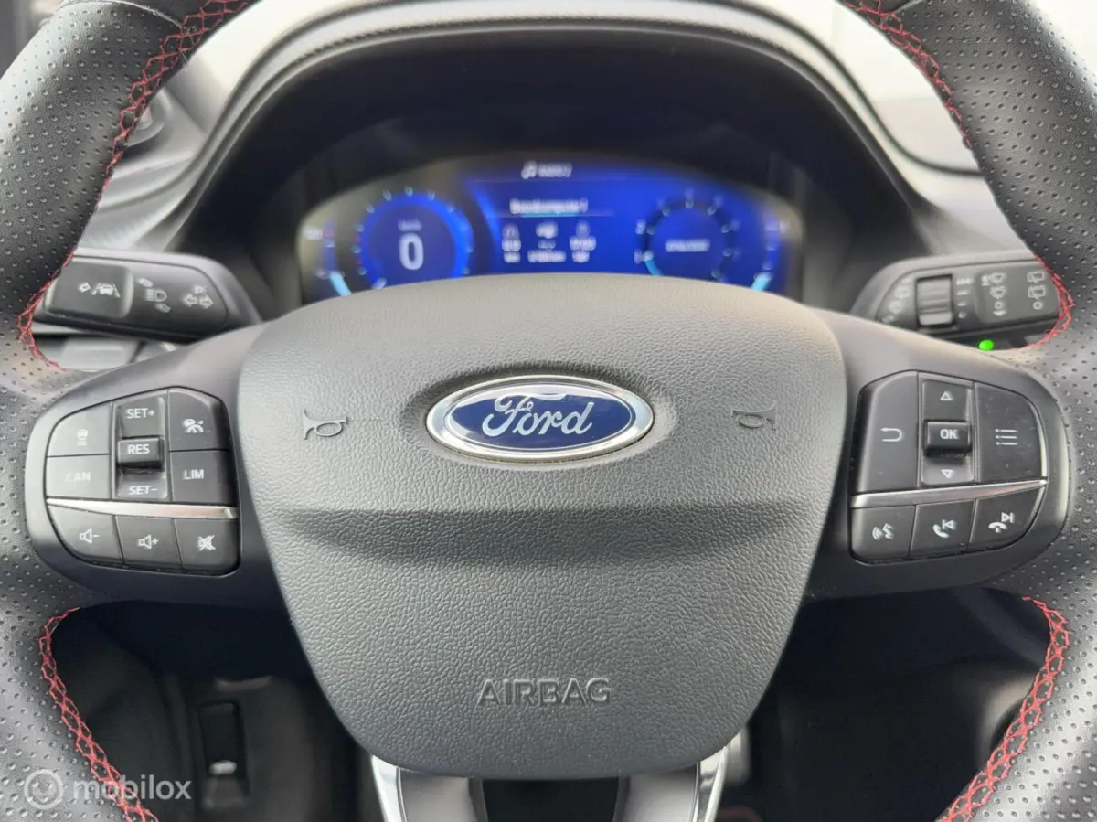 1.0 EcoBoost Titanium X