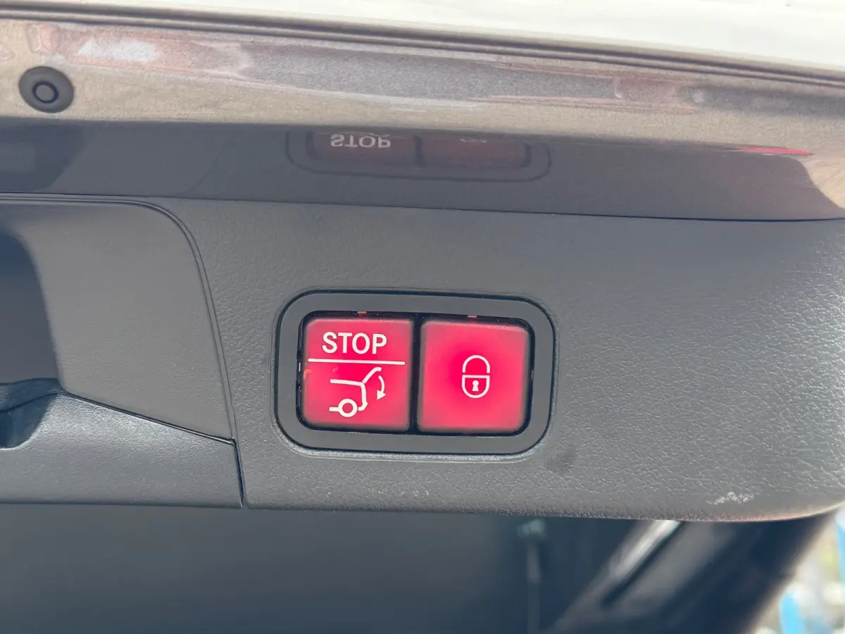 180 Launch Edition Premium 2020 AUT