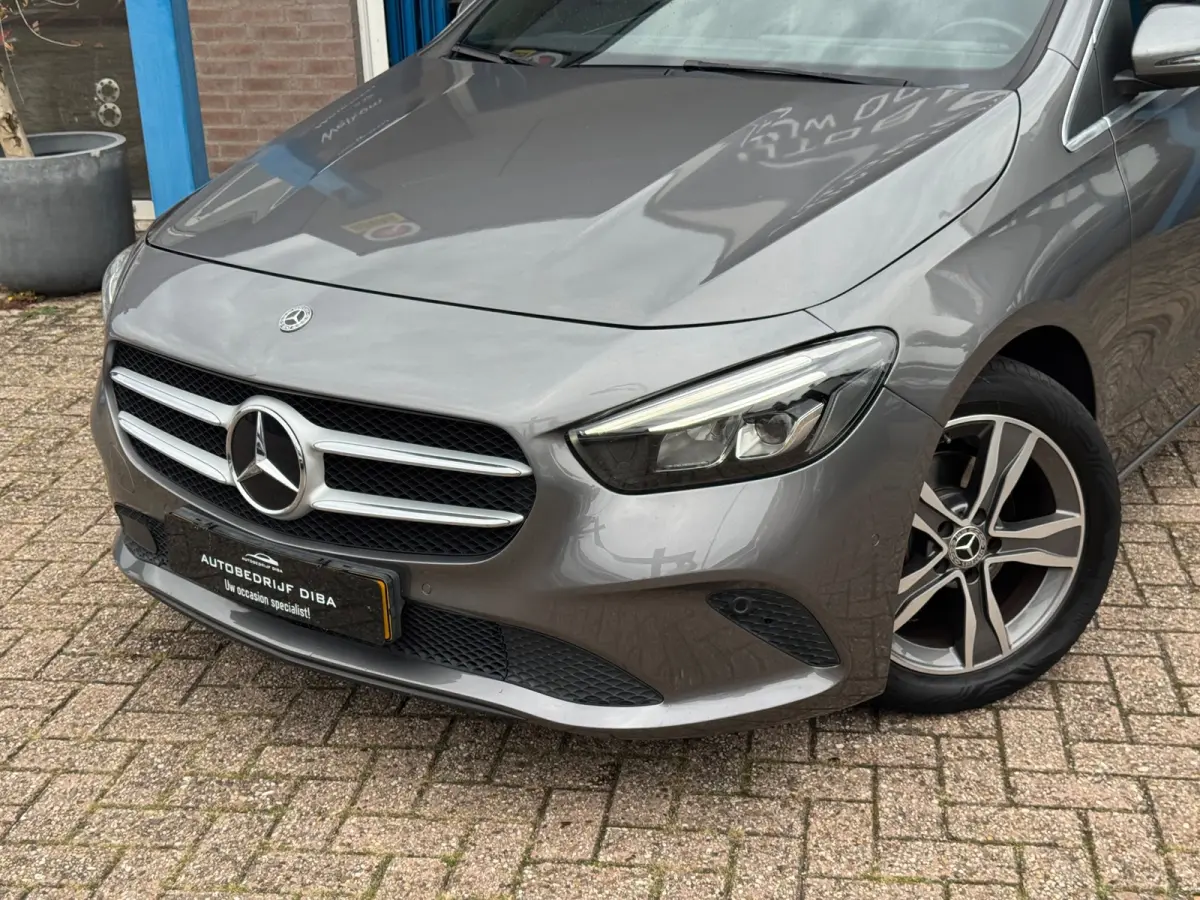 180 Launch Edition Premium 2020 AUT