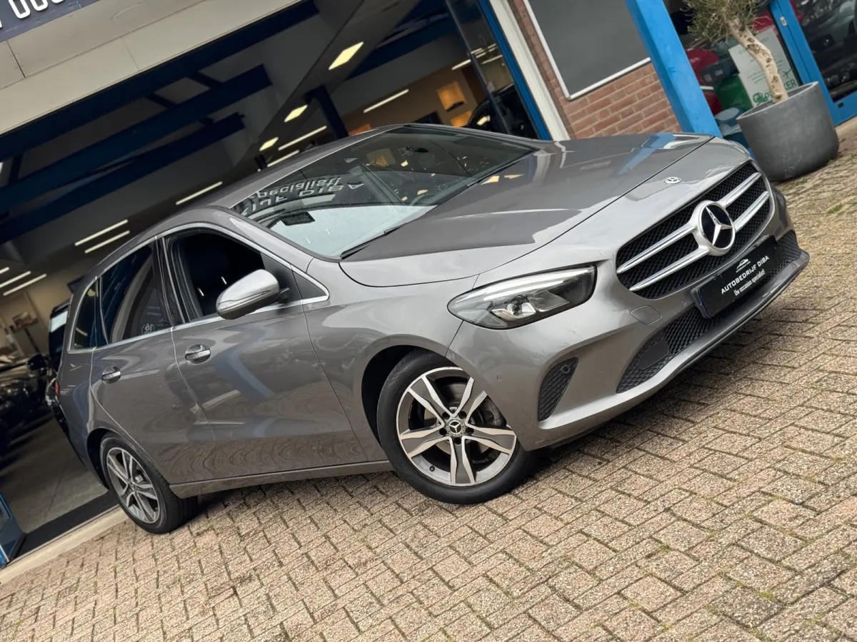 180 Launch Edition Premium 2020 AUT