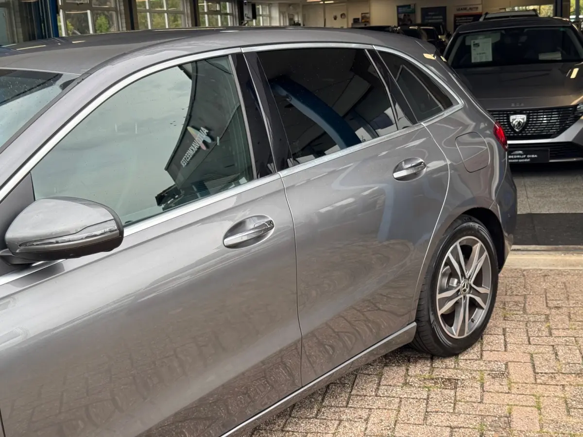 180 Launch Edition Premium 2020 AUT