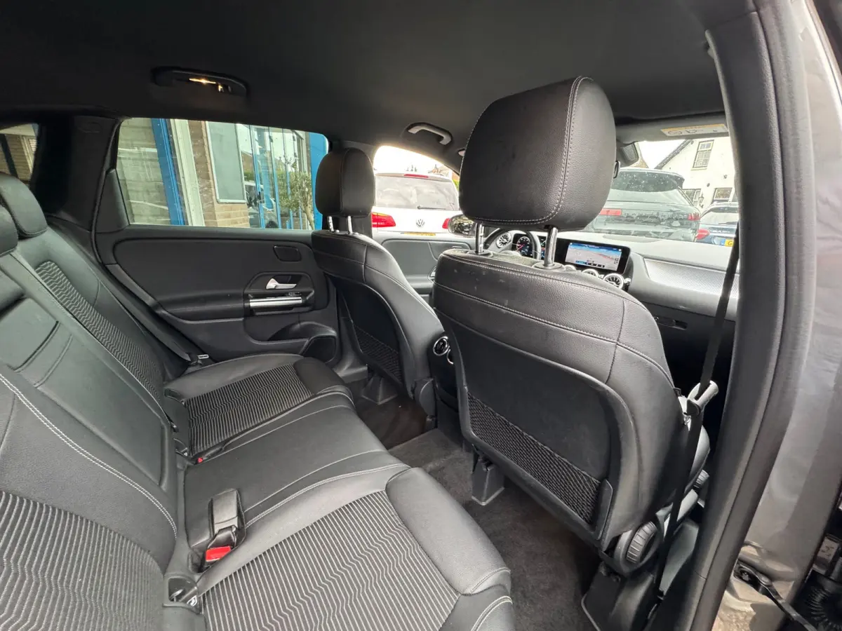 180 Launch Edition Premium 2020 AUT