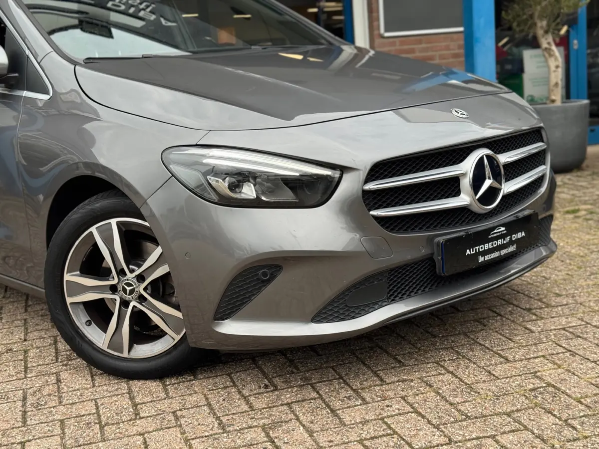 180 Launch Edition Premium 2020 AUT