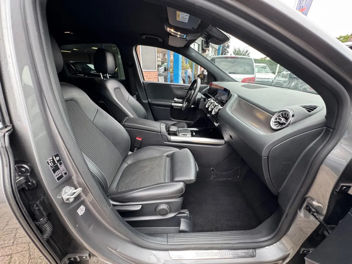 180 Launch Edition Premium 2020 AUT