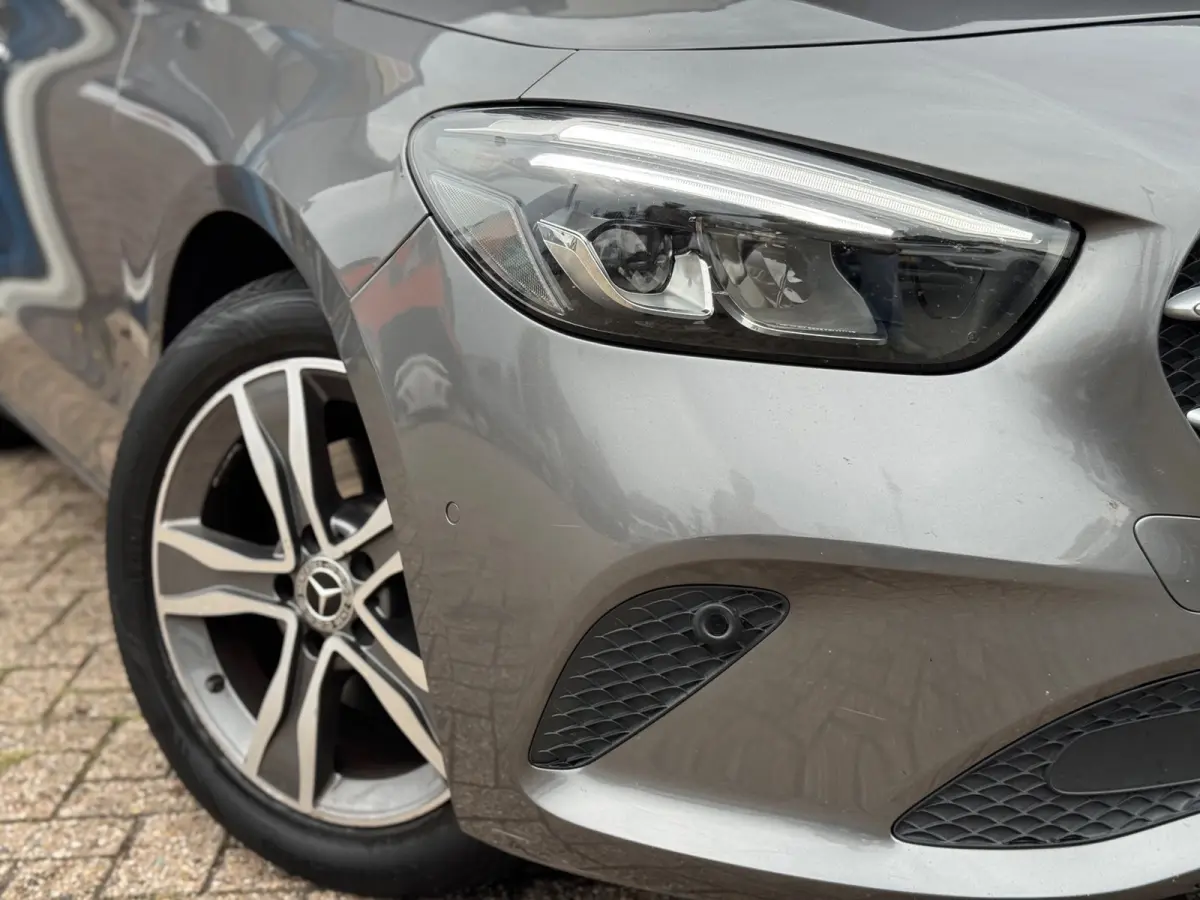 180 Launch Edition Premium 2020 AUT