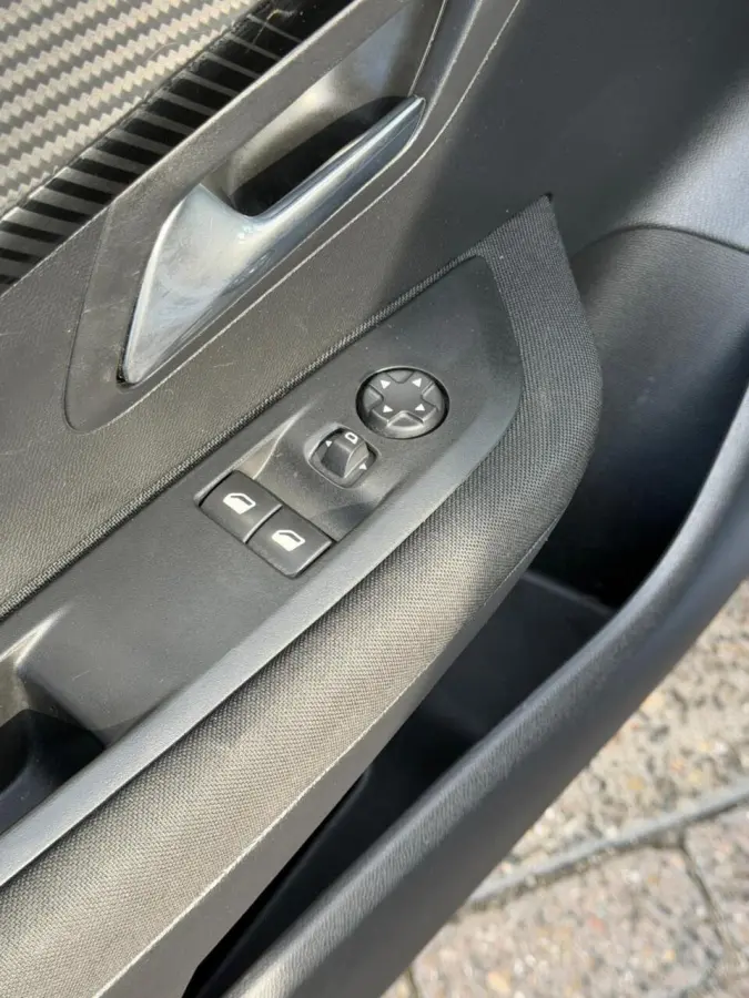 1.2 Active/AIRCO/CARPLAY/CAMERA/CRUISE/APK/NAP