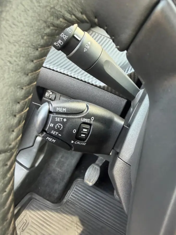 1.2 Active/AIRCO/CARPLAY/CAMERA/CRUISE/APK/NAP