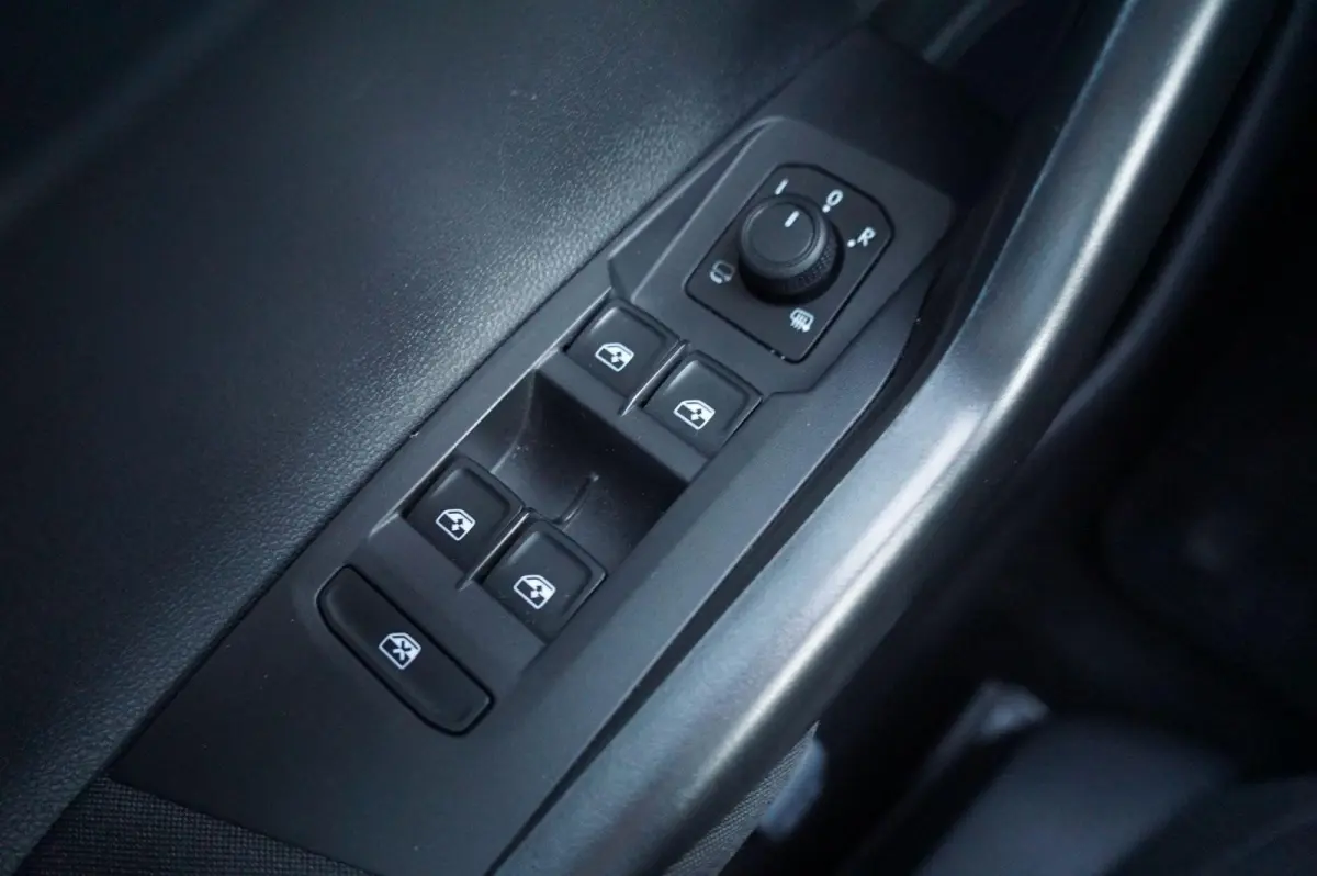 1.0 TSI 95pk DSG Life Edition | Navigatie | Achteruitrijcamera | Keyless