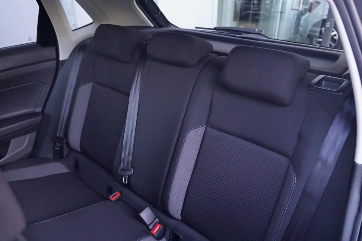 1.0 TSI 95pk DSG Life Edition | Navigatie | Achteruitrijcamera | Keyless